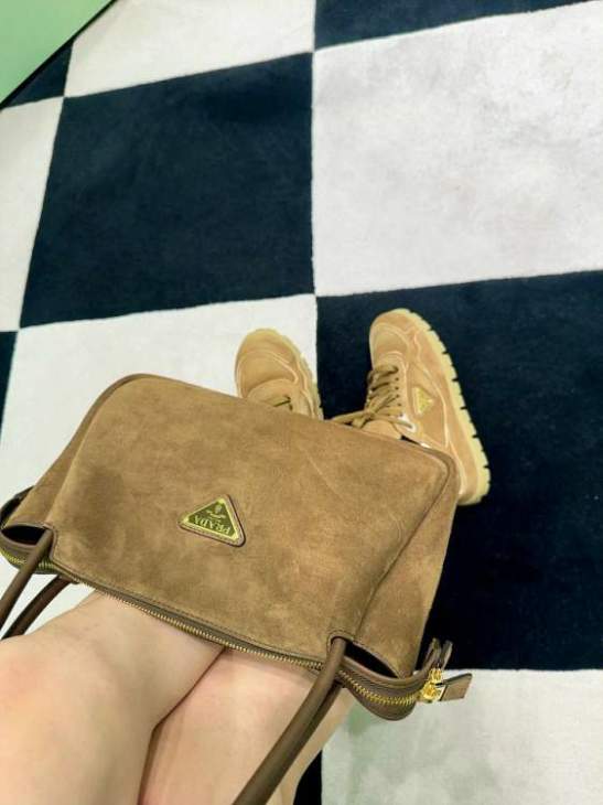 Picture of Prada Handbags _SKUfw171854610fw